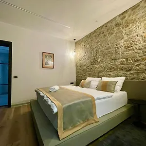 Hyatt Apartman